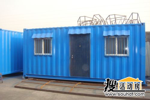 新疆3米寬6米長(cháng)集裝箱活動(dòng)房